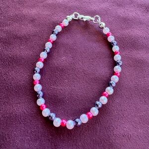 NWT PINK & PURPLE Beaded Bracelet